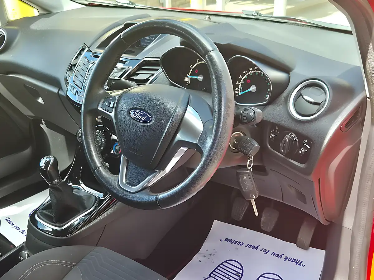 Used 2016 Ford Fiesta Zetec Red - Interior and Exterior details 6