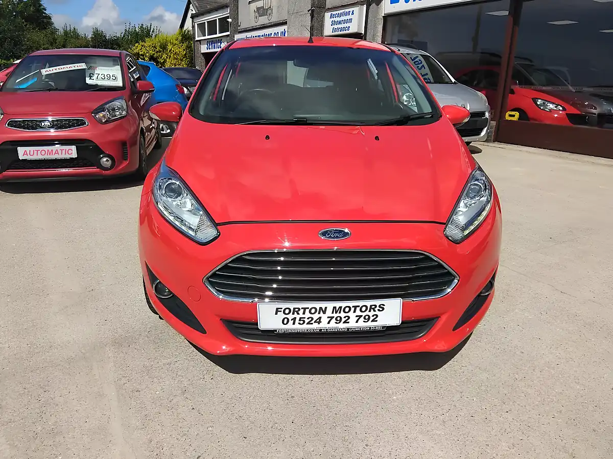 Used 2016 Ford Fiesta Zetec Red - Interior and Exterior details 3
