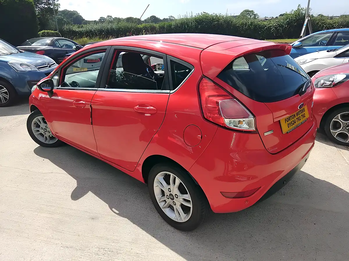Used 2016 Ford Fiesta Zetec Red - Interior and Exterior details 5