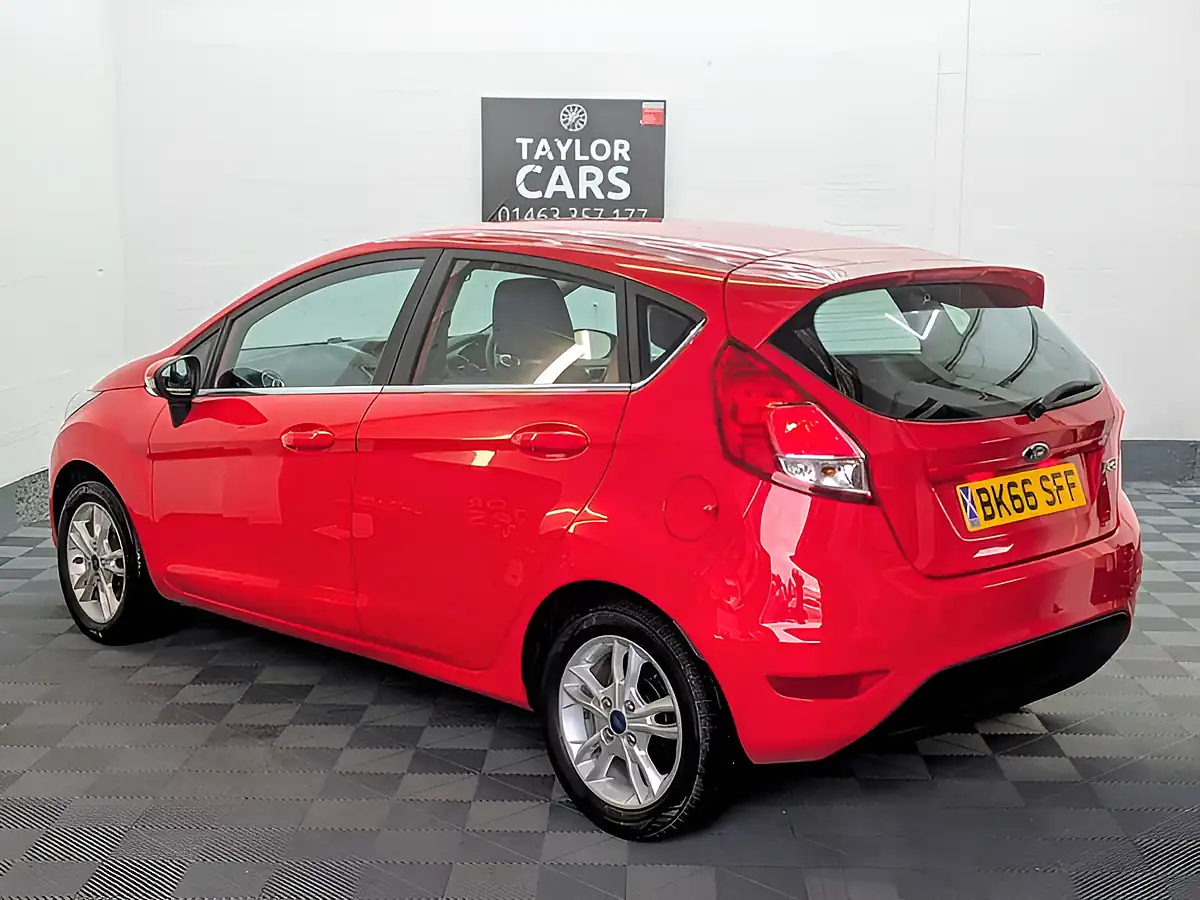 Used 2016 Ford Fiesta Zetec Red - Interior and Exterior details 8