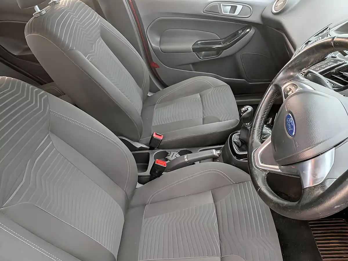 Used 2016 Ford Fiesta Zetec Red - Interior and Exterior details 9