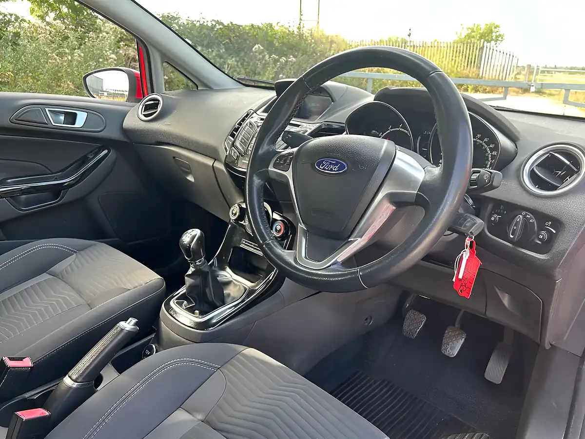 Used 2016 Ford Fiesta Zetec Red - Interior and Exterior details 11