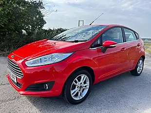 Used 2016 Ford Fiesta Zetec Red - Interior and Exterior details 8