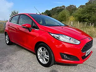 Used 2016 Ford Fiesta Zetec Red - Interior and Exterior details 9