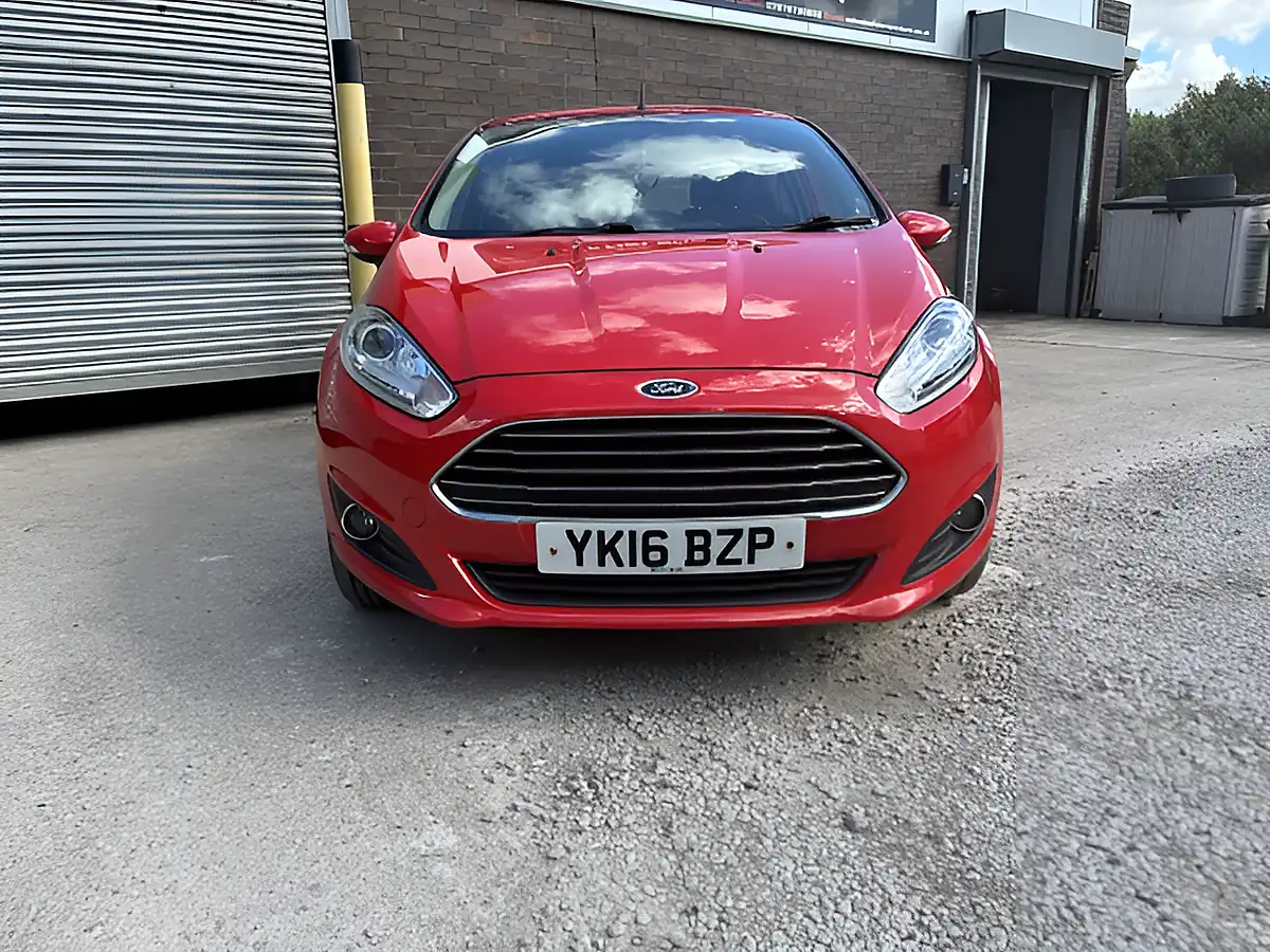 Used 2016 Ford Fiesta Zetec Red - Interior and Exterior details 3