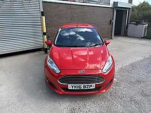Used 2016 Ford Fiesta Zetec Red - Interior and Exterior details 4