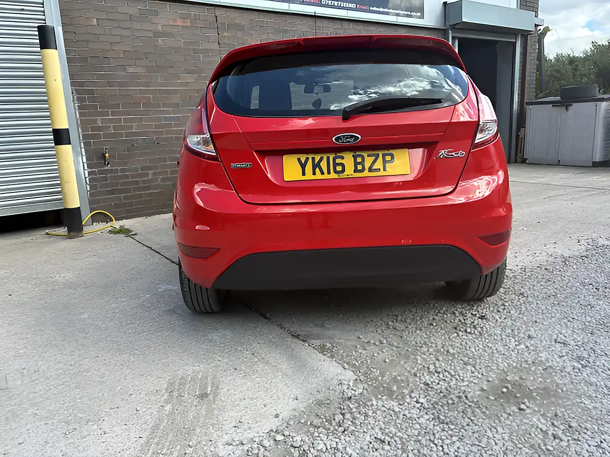 Used 2016 Ford Fiesta Zetec Red - Interior and Exterior details 9