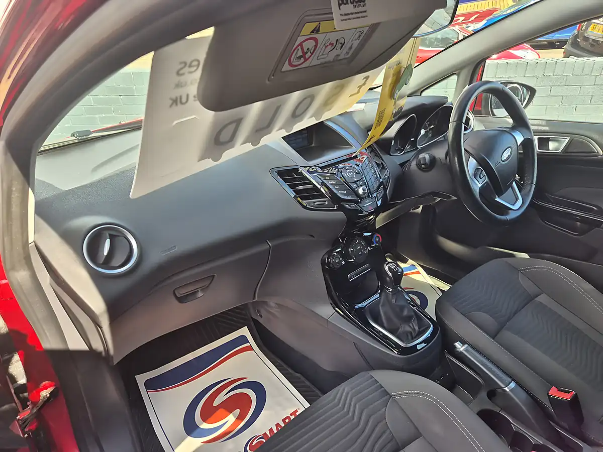 Used 2016 Ford Fiesta Zetec Red - Interior and Exterior details 10