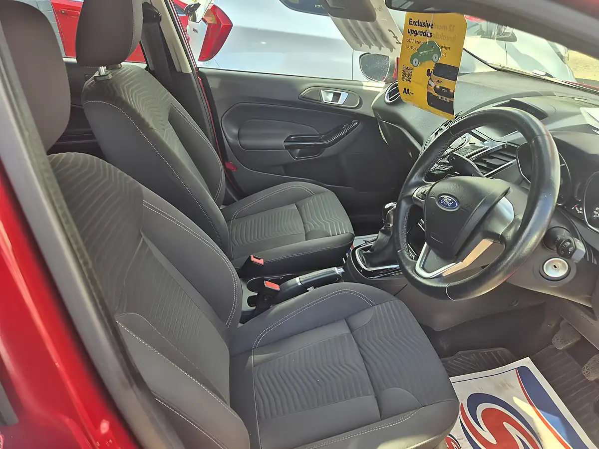 Used 2016 Ford Fiesta Zetec Red - Interior and Exterior details 11