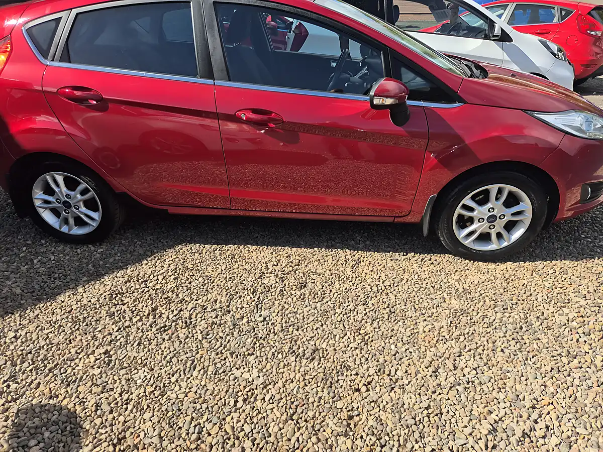 Used 2016 Ford Fiesta Zetec Red - Interior and Exterior details 3