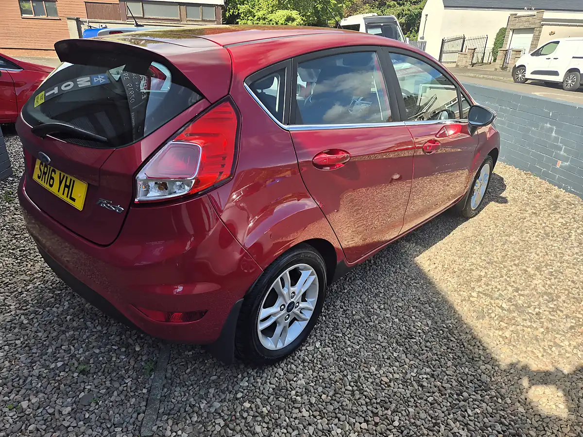 Used 2016 Ford Fiesta Zetec Red - Interior and Exterior details 4