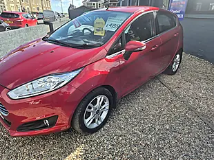 Used 2016 Ford Fiesta Zetec Red - Interior and Exterior details 7