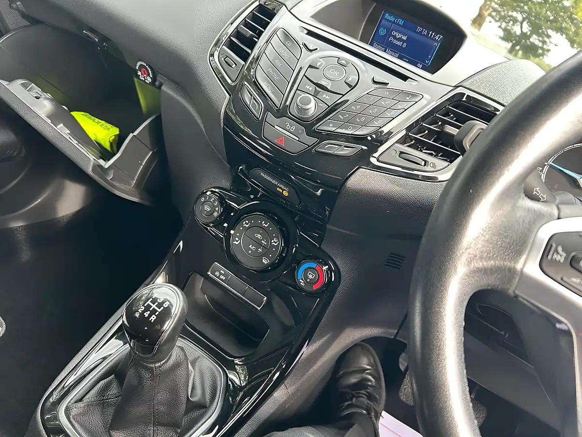 Used 2016 Ford Fiesta Zetec Red - Interior and Exterior details 15