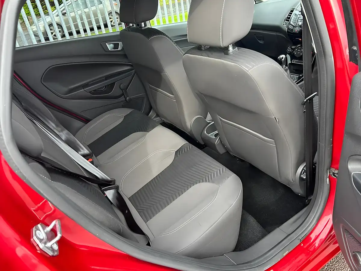 Used 2016 Ford Fiesta Zetec Red - Interior and Exterior details 17