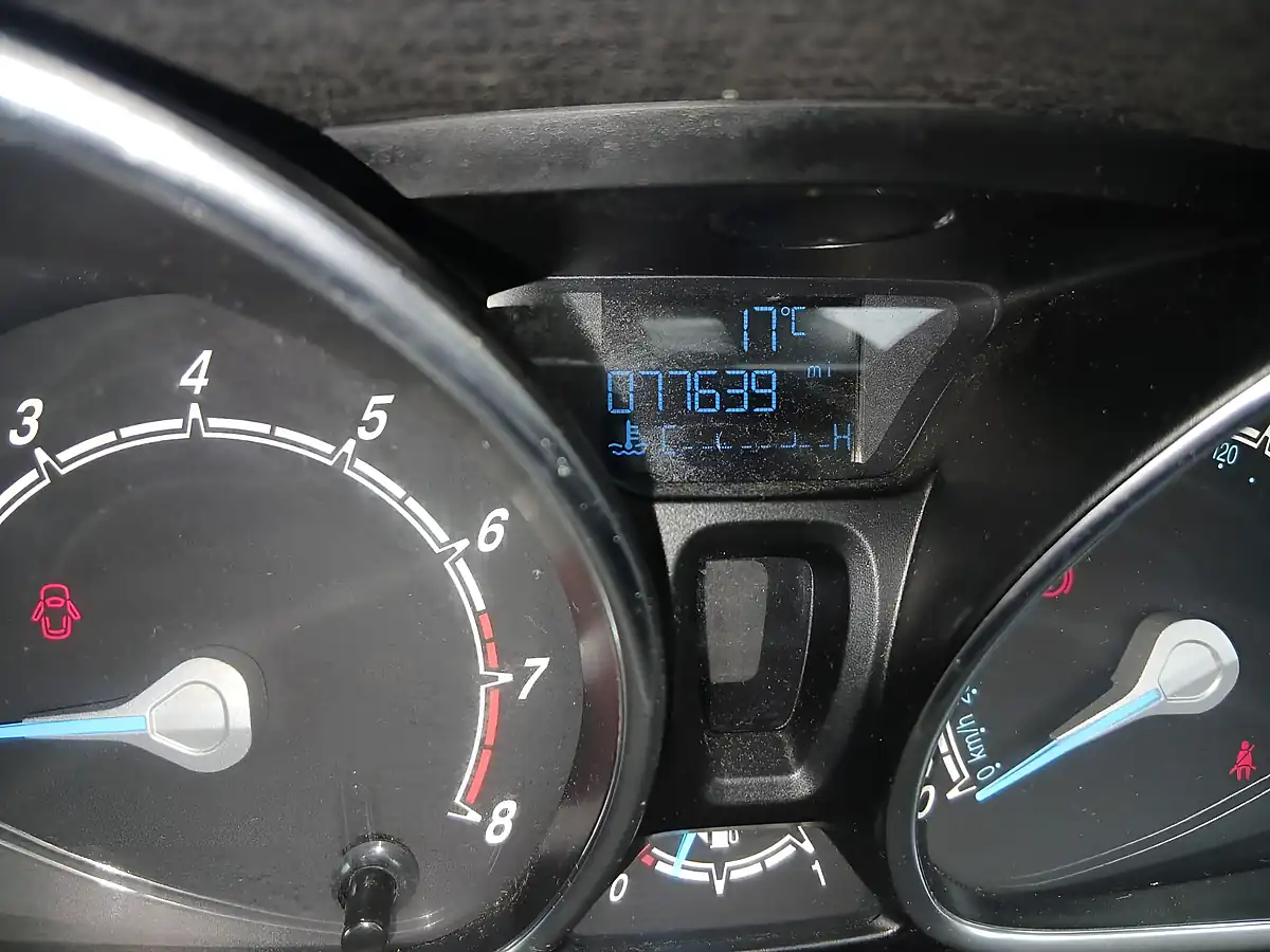 Used 2016 Ford Fiesta Zetec S Black - Interior and Exterior details 10