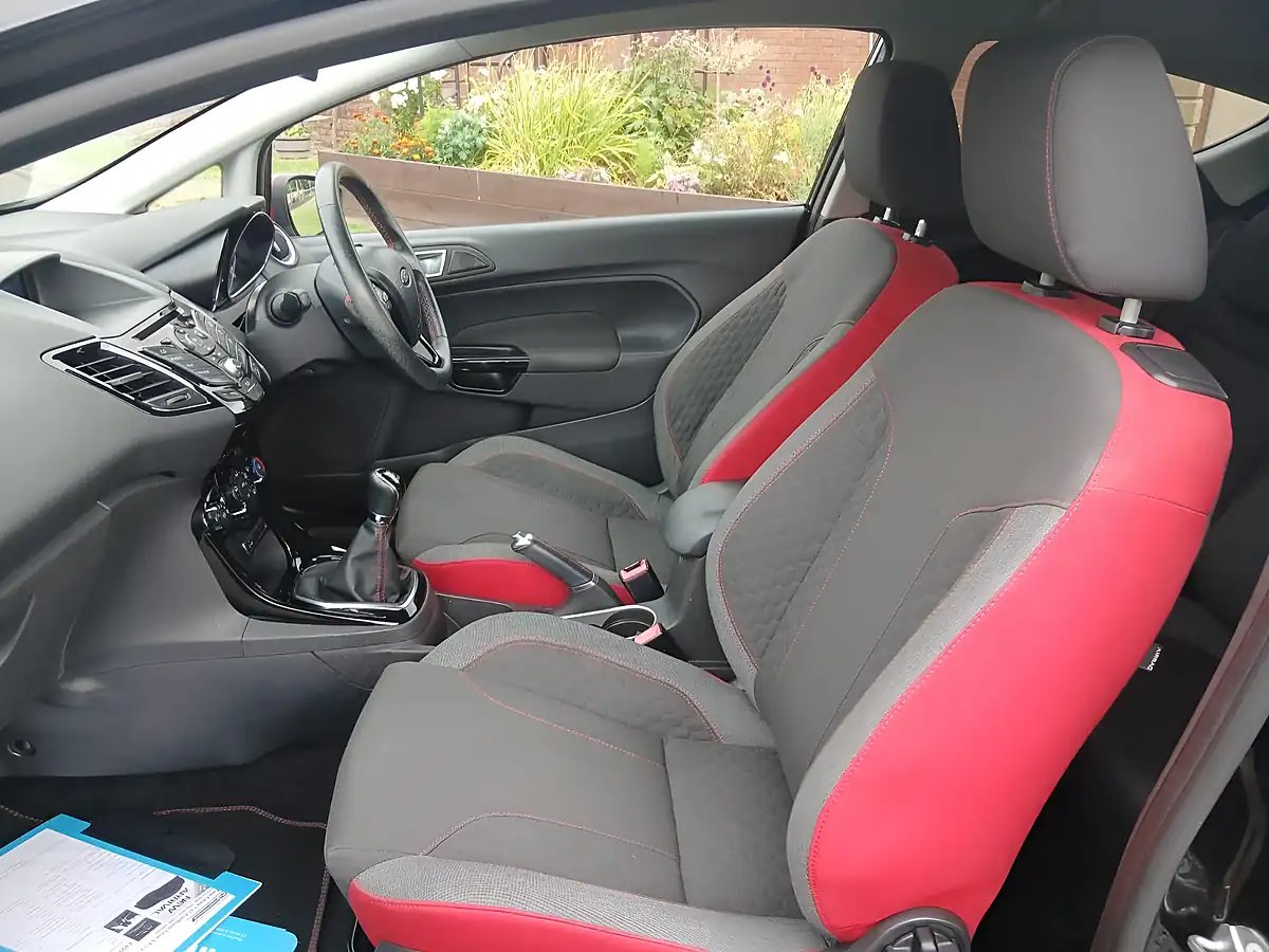 Used 2016 Ford Fiesta Zetec S Black - Interior and Exterior details 13
