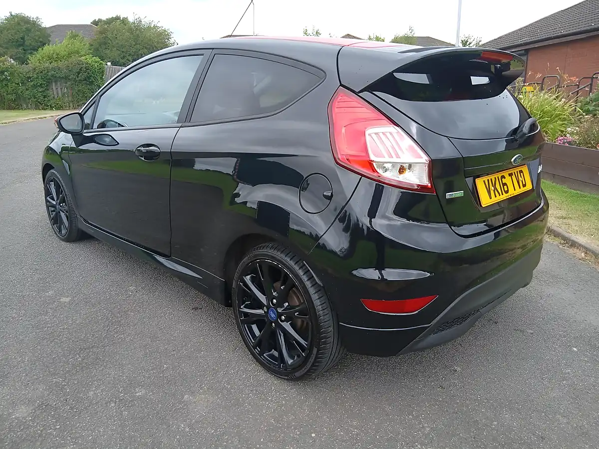Used 2016 Ford Fiesta Zetec S Black - Interior and Exterior details 6