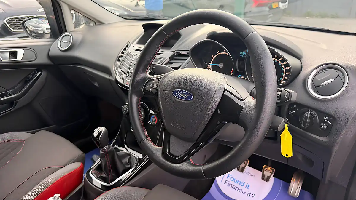 Used 2016 Ford Fiesta Zetec S Black - Interior and Exterior details 10