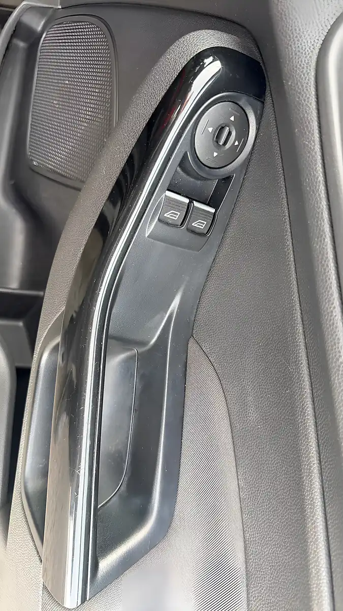 Used 2016 Ford Fiesta Zetec S Black - Interior and Exterior details 15