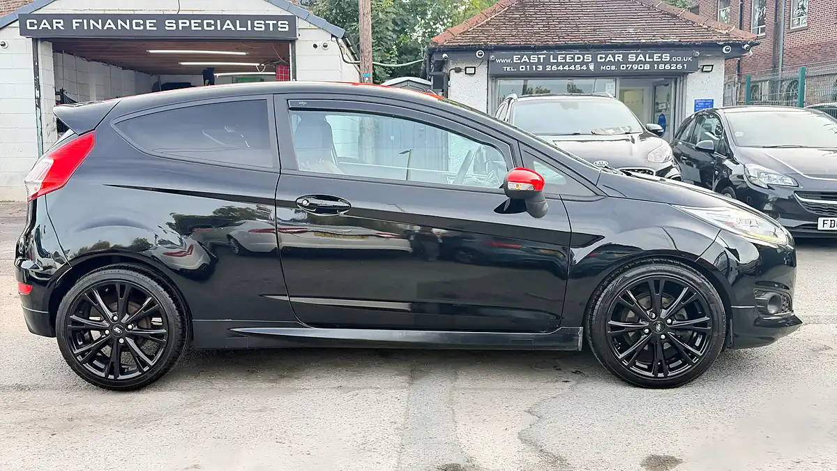 Used 2016 Ford Fiesta Zetec S Black - Interior and Exterior details 2