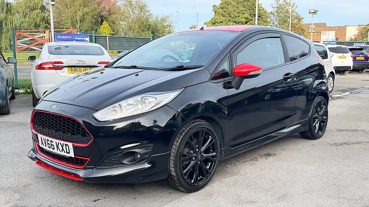 Used 2016 Ford Fiesta Zetec S Black - Interior and Exterior details 7