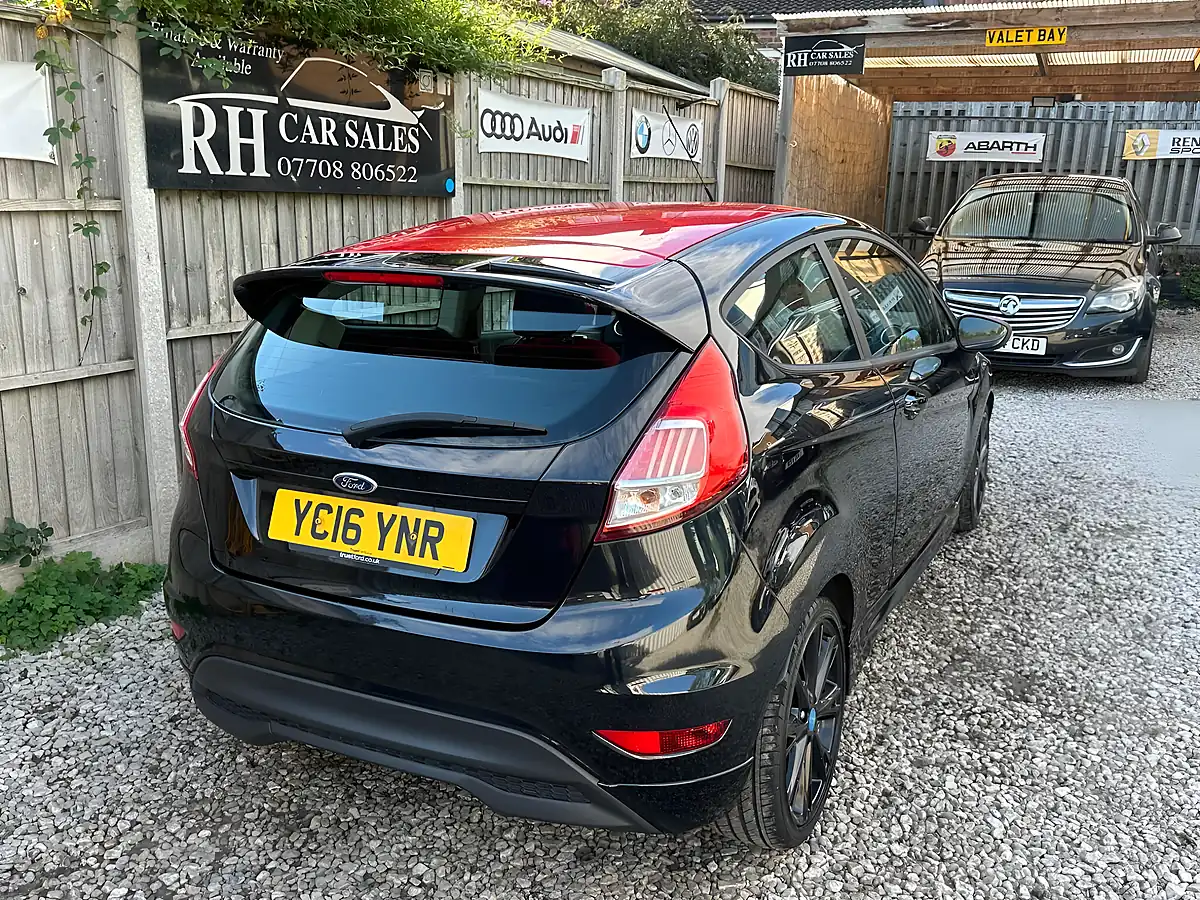 Used 2016 Ford Fiesta Zetec S Black - Interior and Exterior details 15