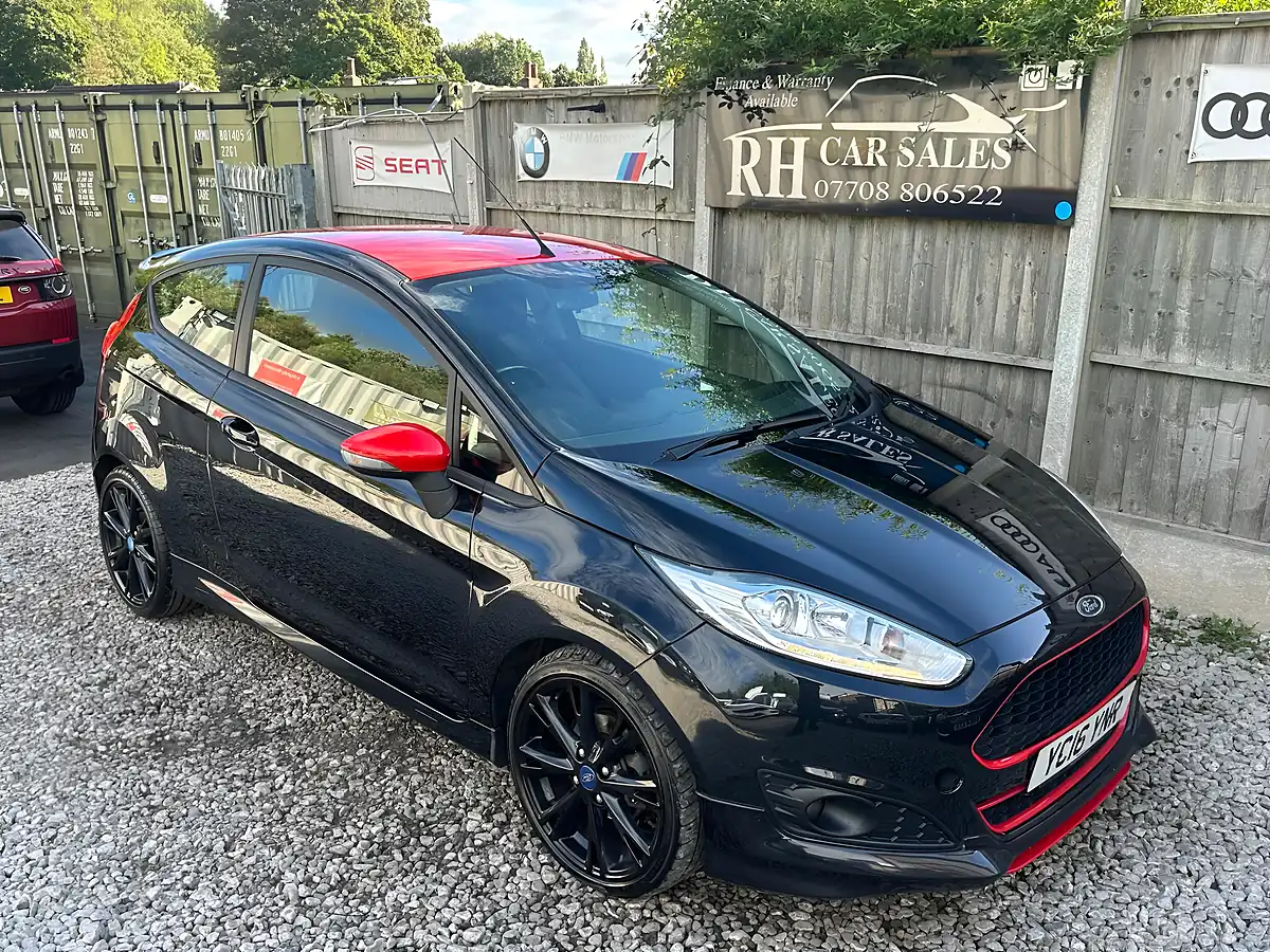 Used 2016 Ford Fiesta Zetec S Black - Interior and Exterior details 2