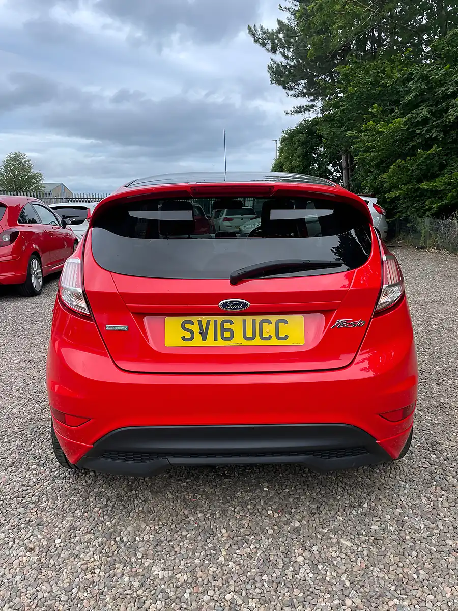 Used 2016 Ford Fiesta Zetec S Red - Interior and Exterior details 10