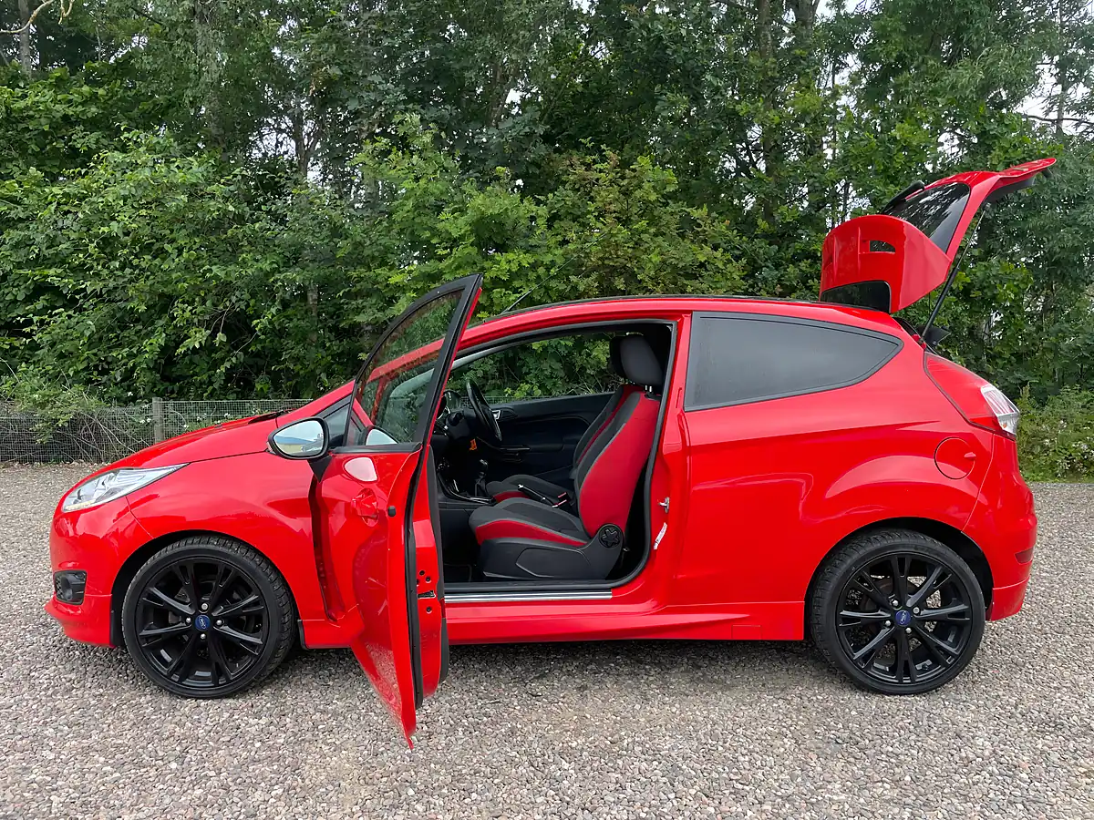 Used 2016 Ford Fiesta Zetec S Red - Interior and Exterior details 8