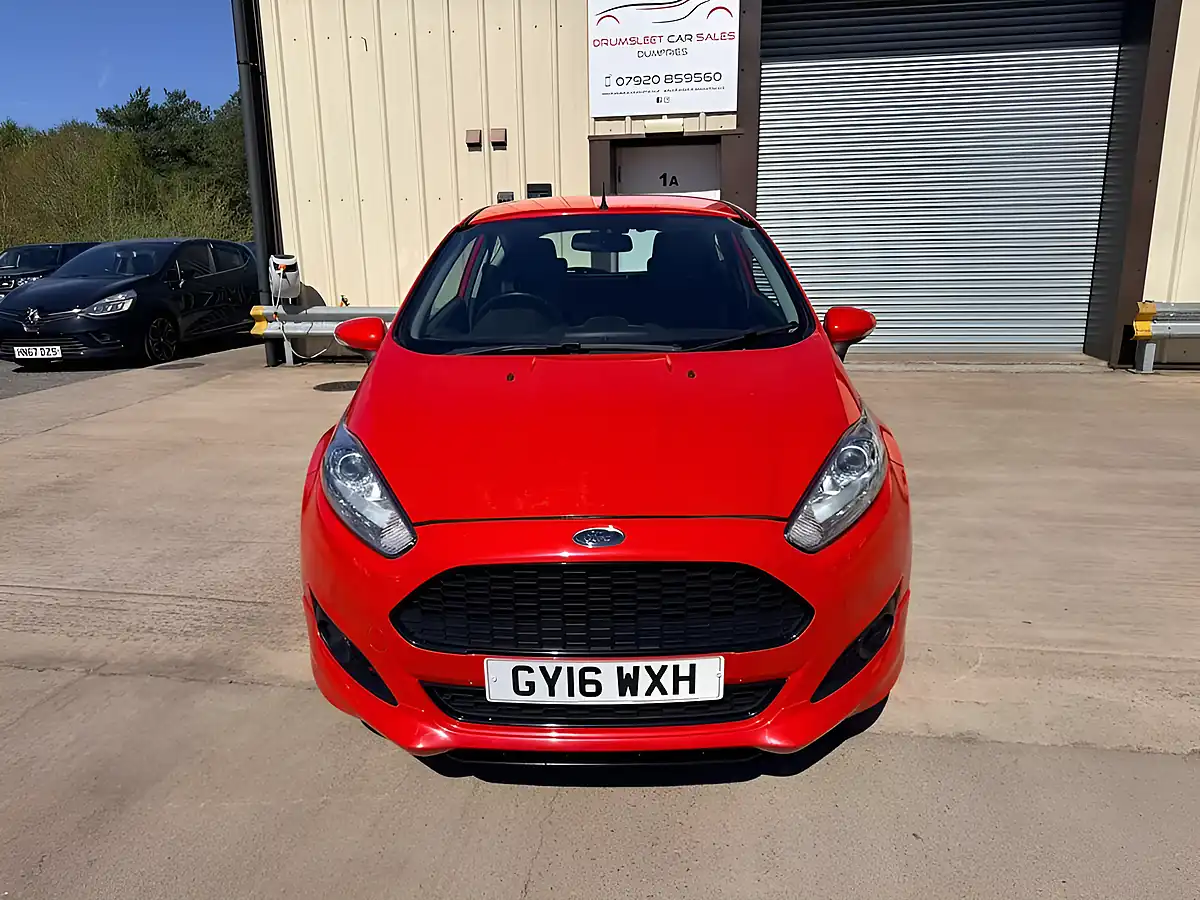 Used 2016 Ford Fiesta Zetec S Red - Interior and Exterior details 3