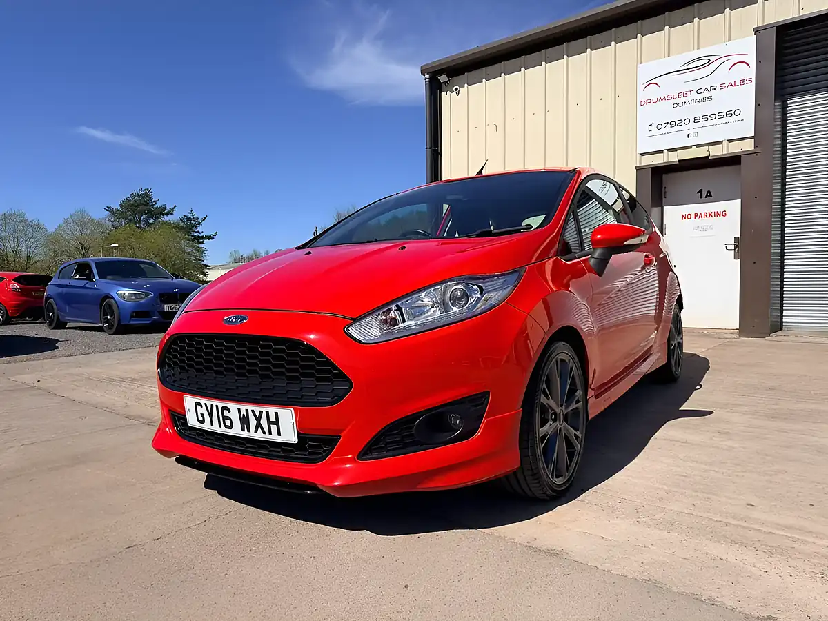 Used 2016 Ford Fiesta Zetec S Red - Interior and Exterior details 4