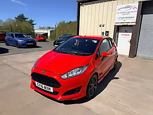 Used 2016 Ford Fiesta Zetec S Red - Interior and Exterior details 5