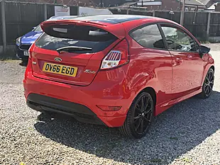 Used 2016 Ford Fiesta Zetec S Red - Interior and Exterior details 7