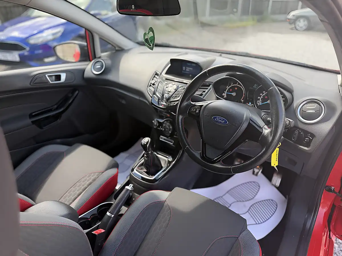 Used 2016 Ford Fiesta Zetec S Red - Interior and Exterior details 9