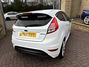 Used 2016 Ford Fiesta Zetec S White - Interior and Exterior details 10