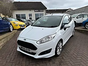 Used 2016 Ford Fiesta Zetec S White - Interior and Exterior details 4