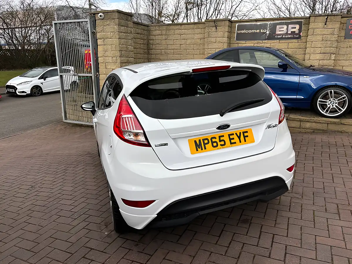 Used 2016 Ford Fiesta Zetec S White - Interior and Exterior details 8