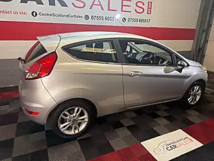 Used 2016 Ford Fiesta Zetec Silver - Interior and Exterior details 14