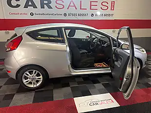 Used 2016 Ford Fiesta Zetec Silver - Interior and Exterior details 15
