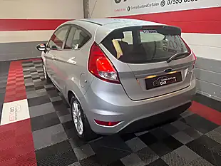 Used 2016 Ford Fiesta Zetec Silver - Interior and Exterior details 3