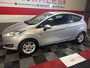 Used 2016 Ford Fiesta Zetec Silver - Interior and Exterior details 6