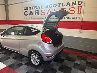 Used 2016 Ford Fiesta Zetec Silver - Interior and Exterior details 9