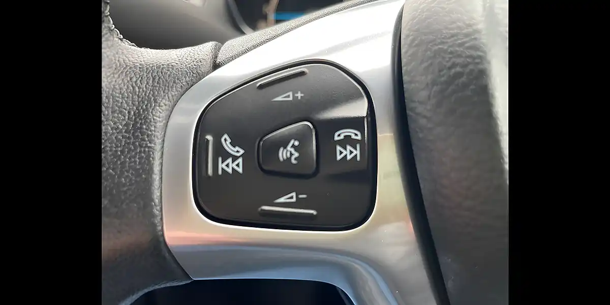 Used 2016 Ford Fiesta Zetec Silver - Interior and Exterior details 17