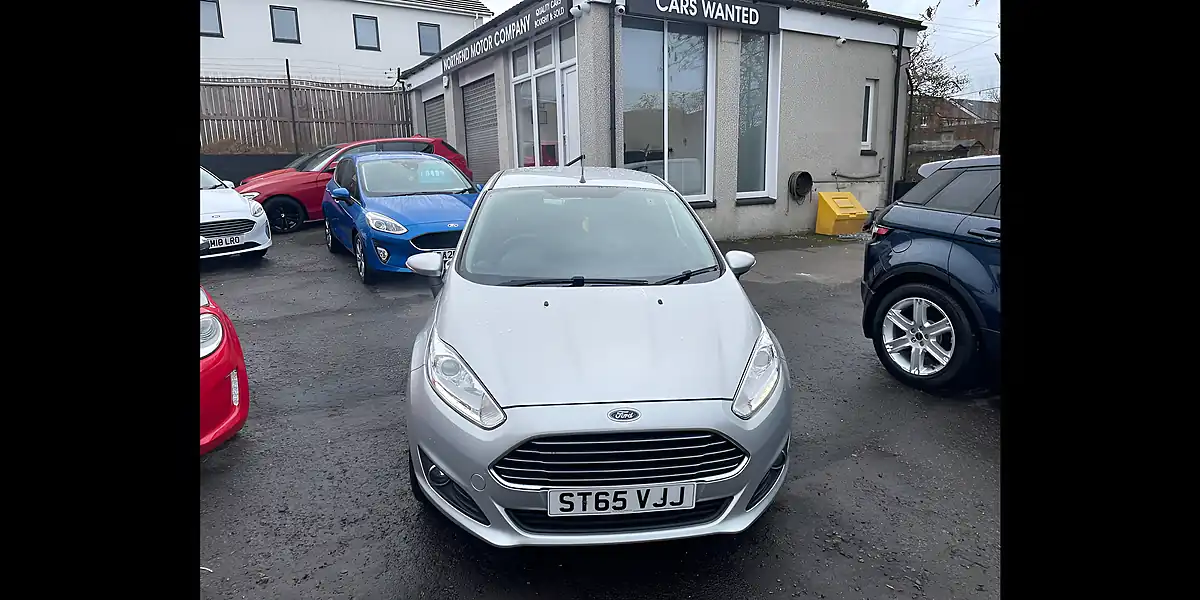 Used 2016 Ford Fiesta Zetec Silver - Interior and Exterior details 3