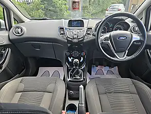 Used 2016 Ford Fiesta Zetec Silver - Interior and Exterior details 16