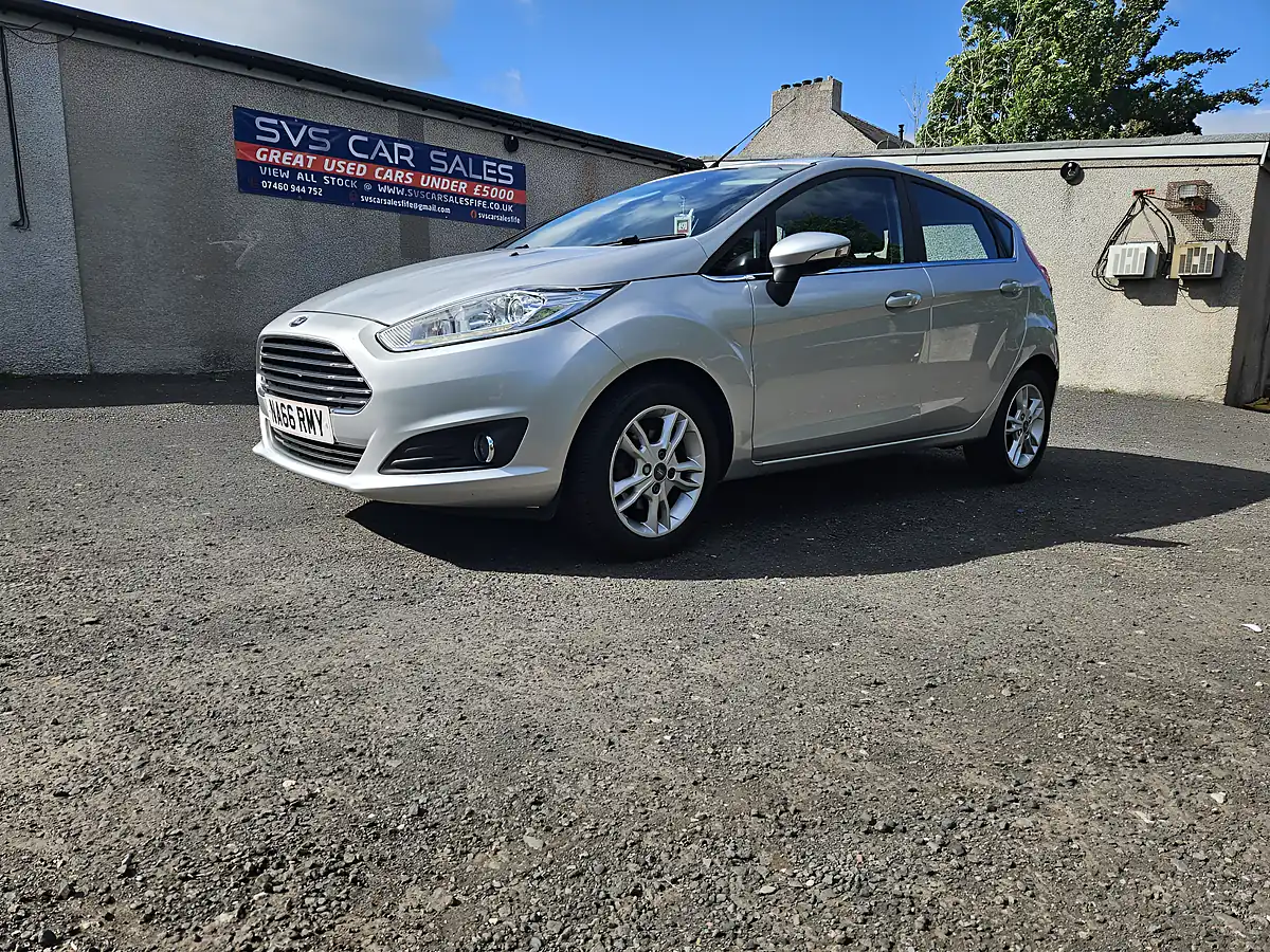 Used 2016 Ford Fiesta Zetec Silver - Interior and Exterior details 20