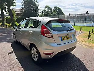 Used 2016 Ford Fiesta Zetec Silver - Interior and Exterior details 7