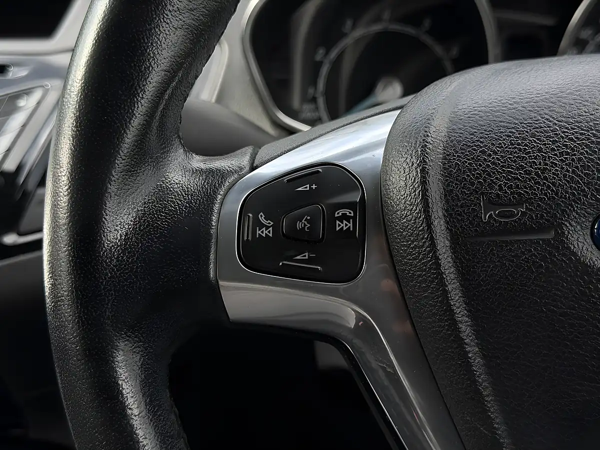 Used 2016 Ford Fiesta Zetec Silver - Interior and Exterior details 15