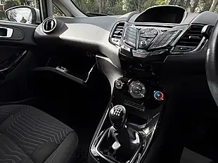 Used 2016 Ford Fiesta Zetec Silver - Interior and Exterior details 16
