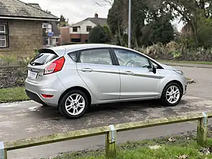 Used 2016 Ford Fiesta Zetec Silver - Interior and Exterior details 7